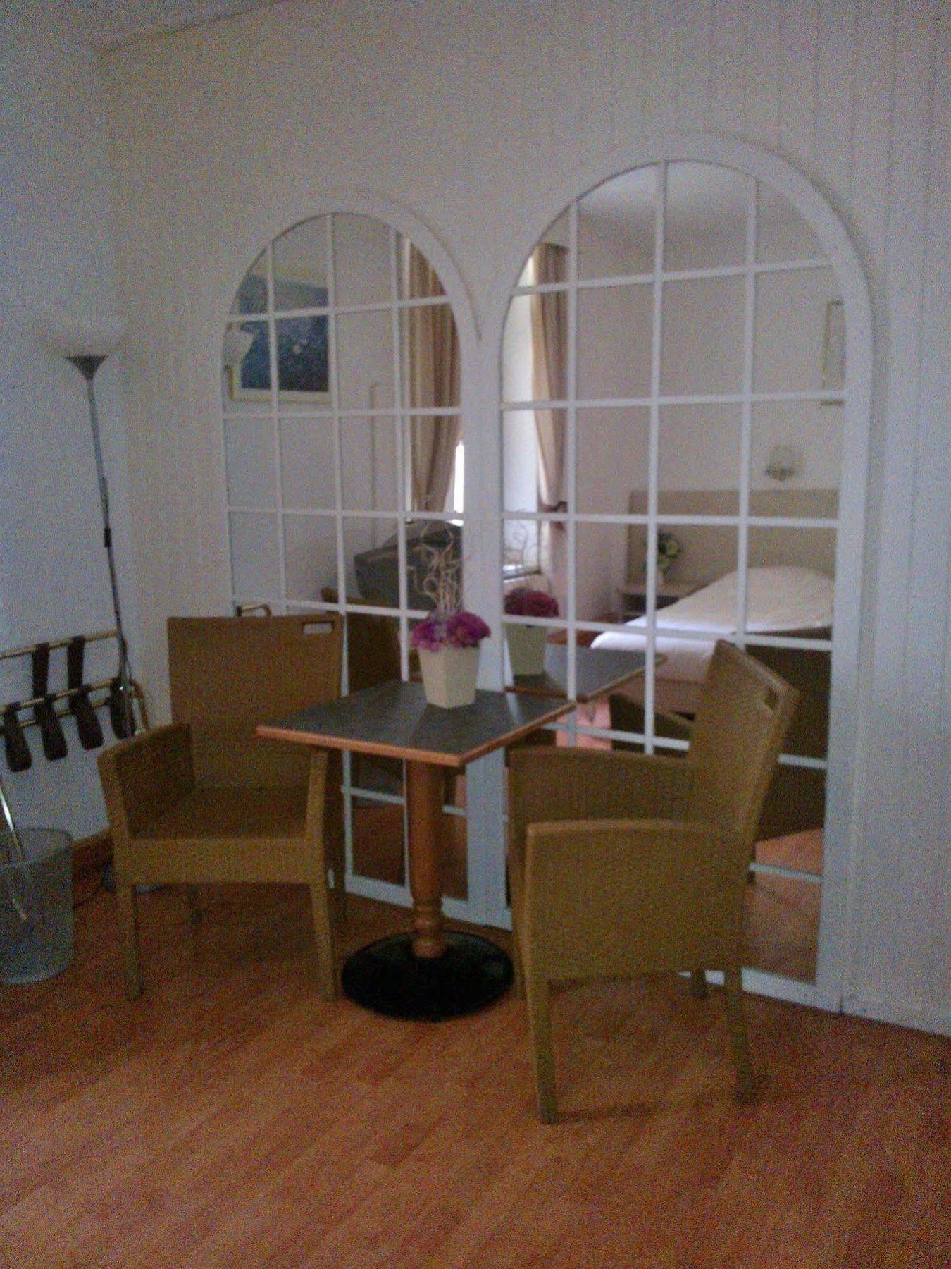 Ziza Hotel Valkenburg aan de Geul Екстериор снимка